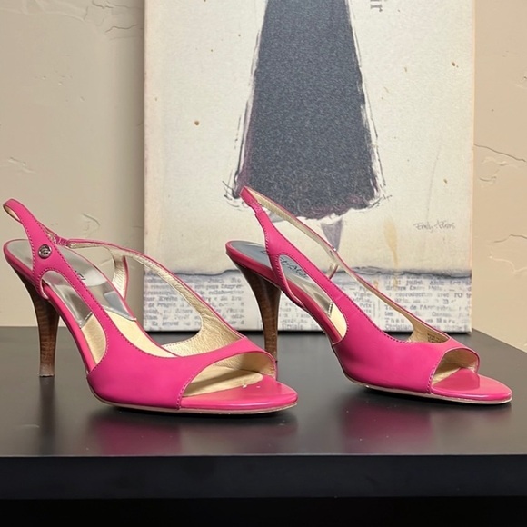 MICHAEL Micheal Kors Zoe Zinnia Pink Slingback Patent Leather Sandals Size 7.5M - Picture 1 of 16